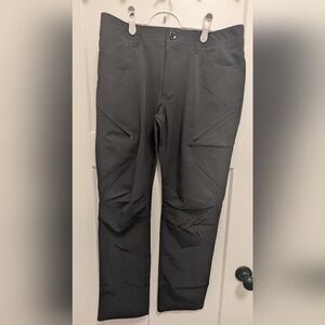 Under Armour Men's Charcoal Cargo Pants